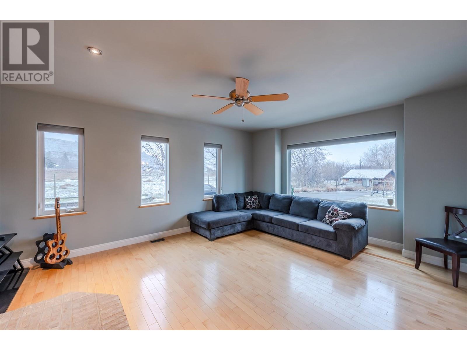  100 Fir Avenue, Kaleden