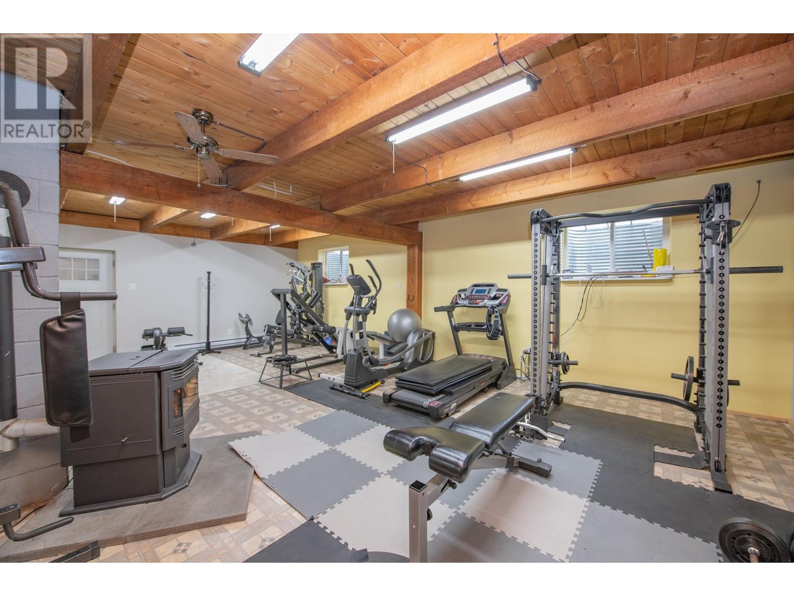 1416 Creighton Valley Road, Lumby