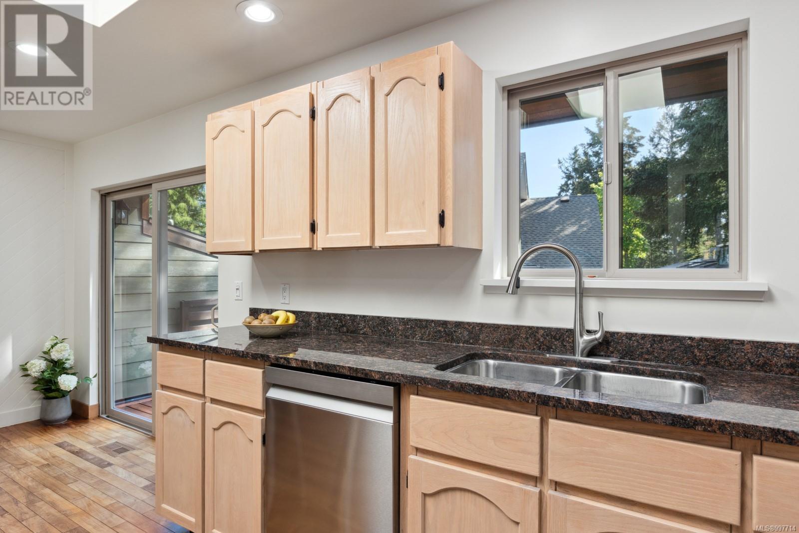1639 Centennial Ave E, Comox