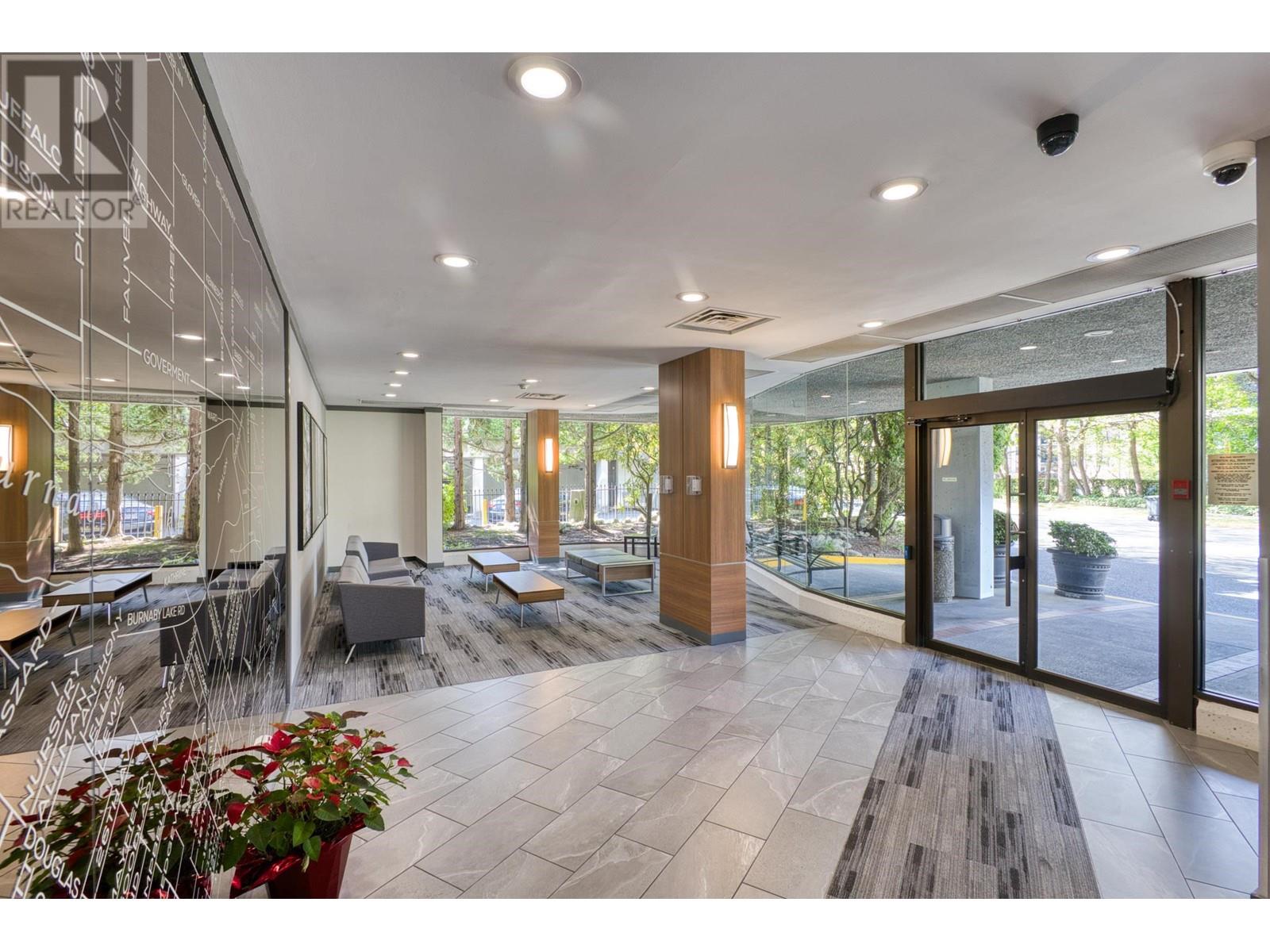 Photo 5 of 503 3980 Carrigan Court, Burnaby BC