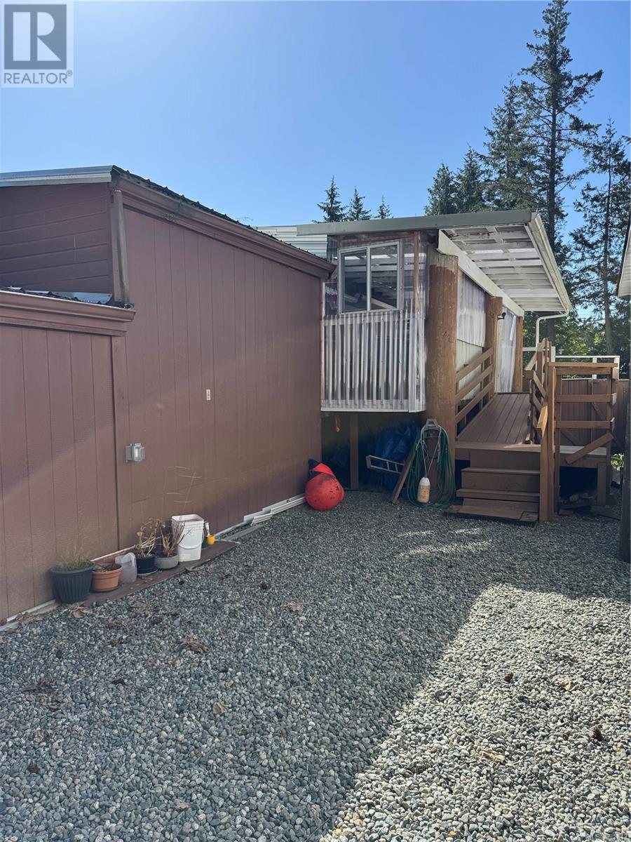 Photo 8 of 204 380 Martindale Rd, Parksville BC