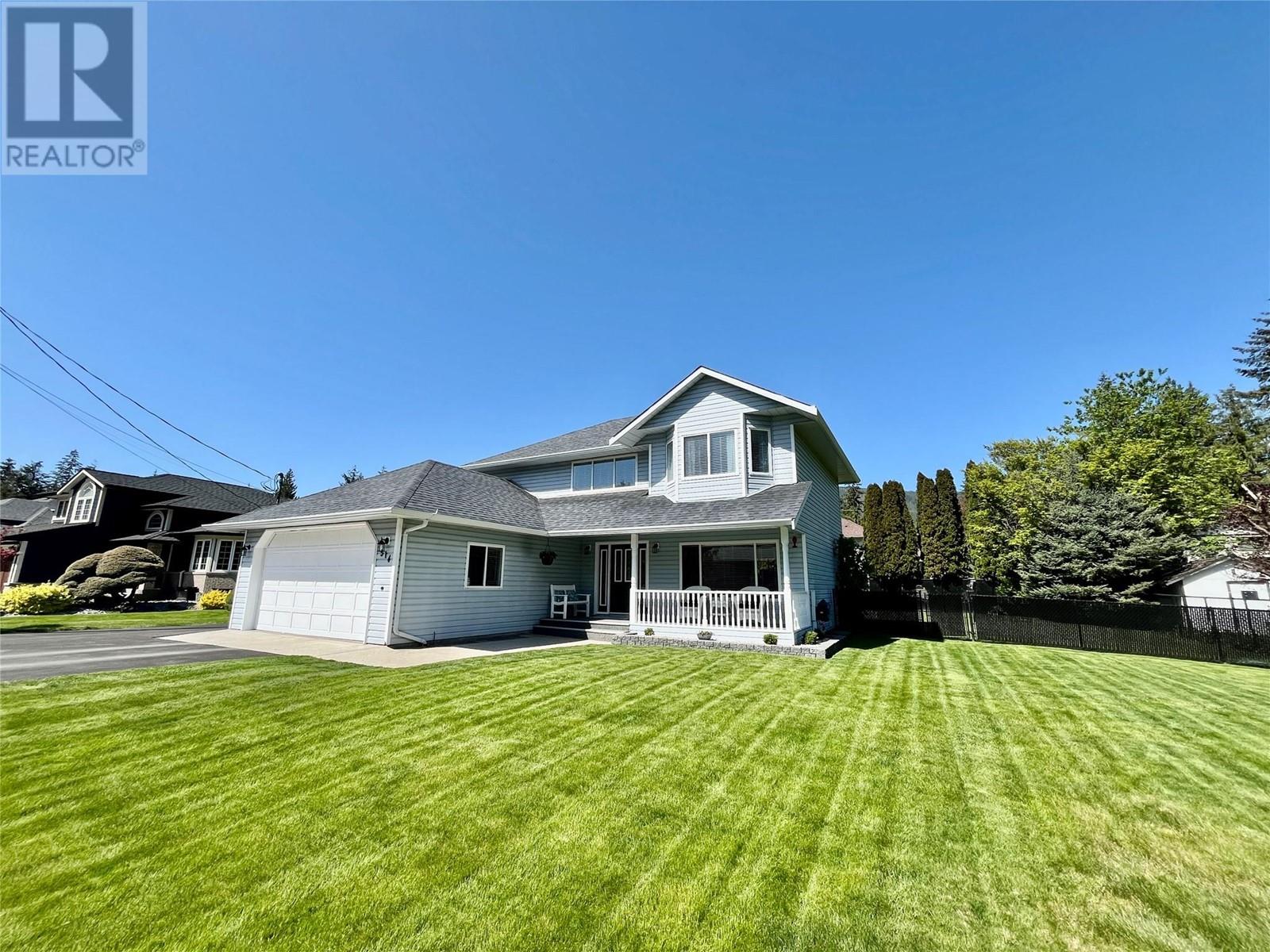 Photo 39 of 514 Forest Park Street, Sicamous BC