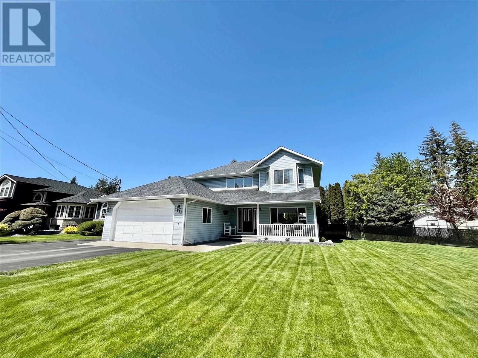 Photo 50 of 514 Forest Park Street, Sicamous BC