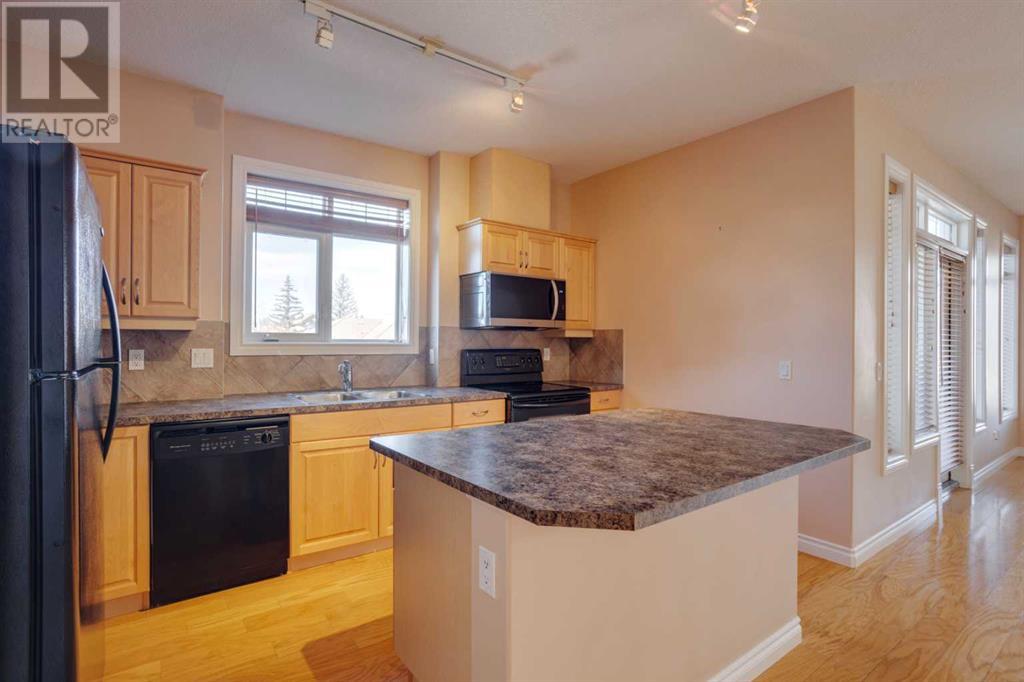 Single Family House for Sale in    Avenue SW Palliser Calgary 