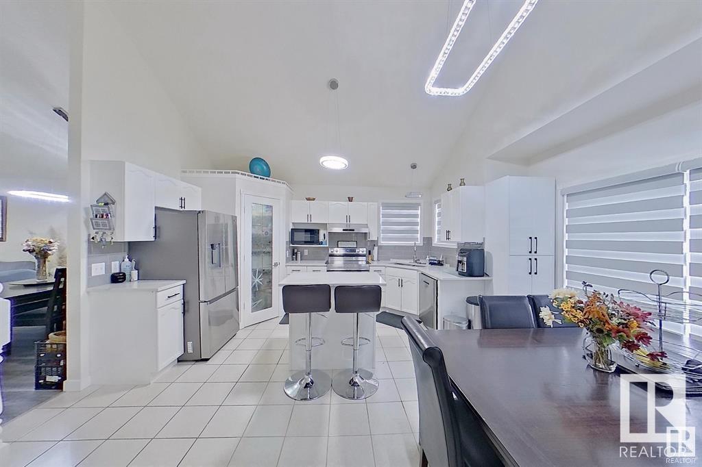 1217 KANE WD NW NW, Edmonton