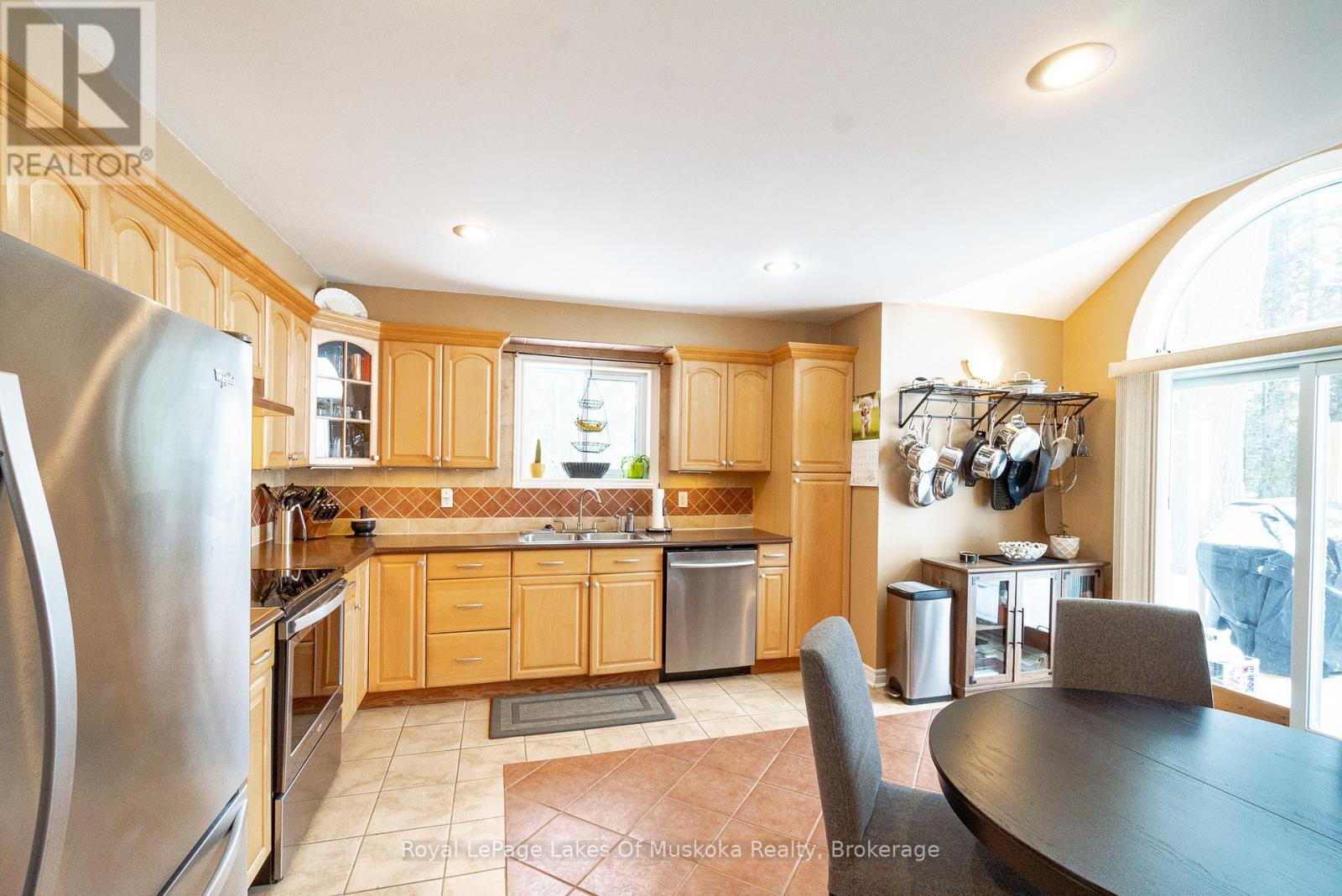 Photo 16 of 763 Sand Hill Road, South River ON