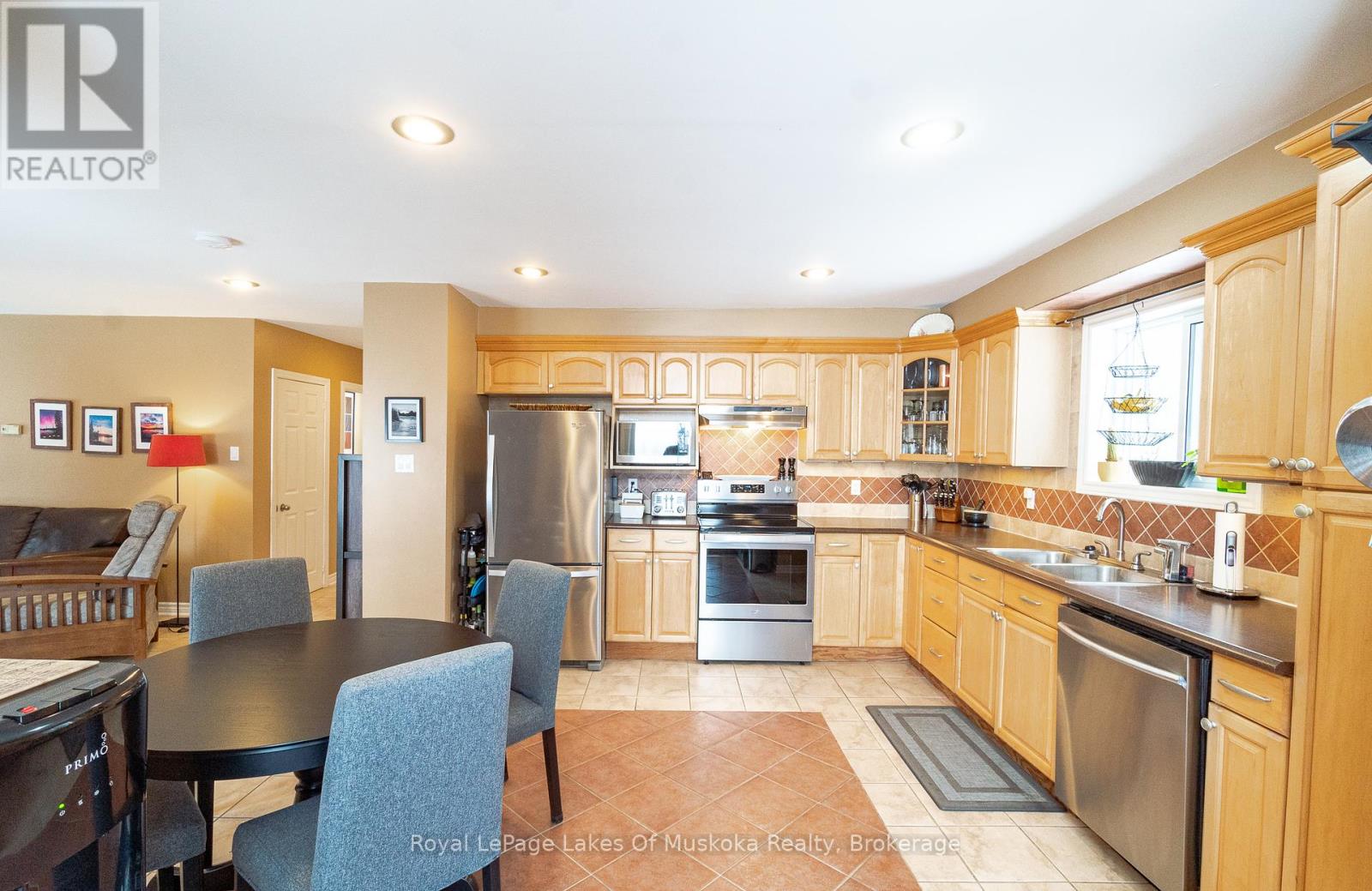 Photo 18 of 763 Sand Hill Road, South River ON