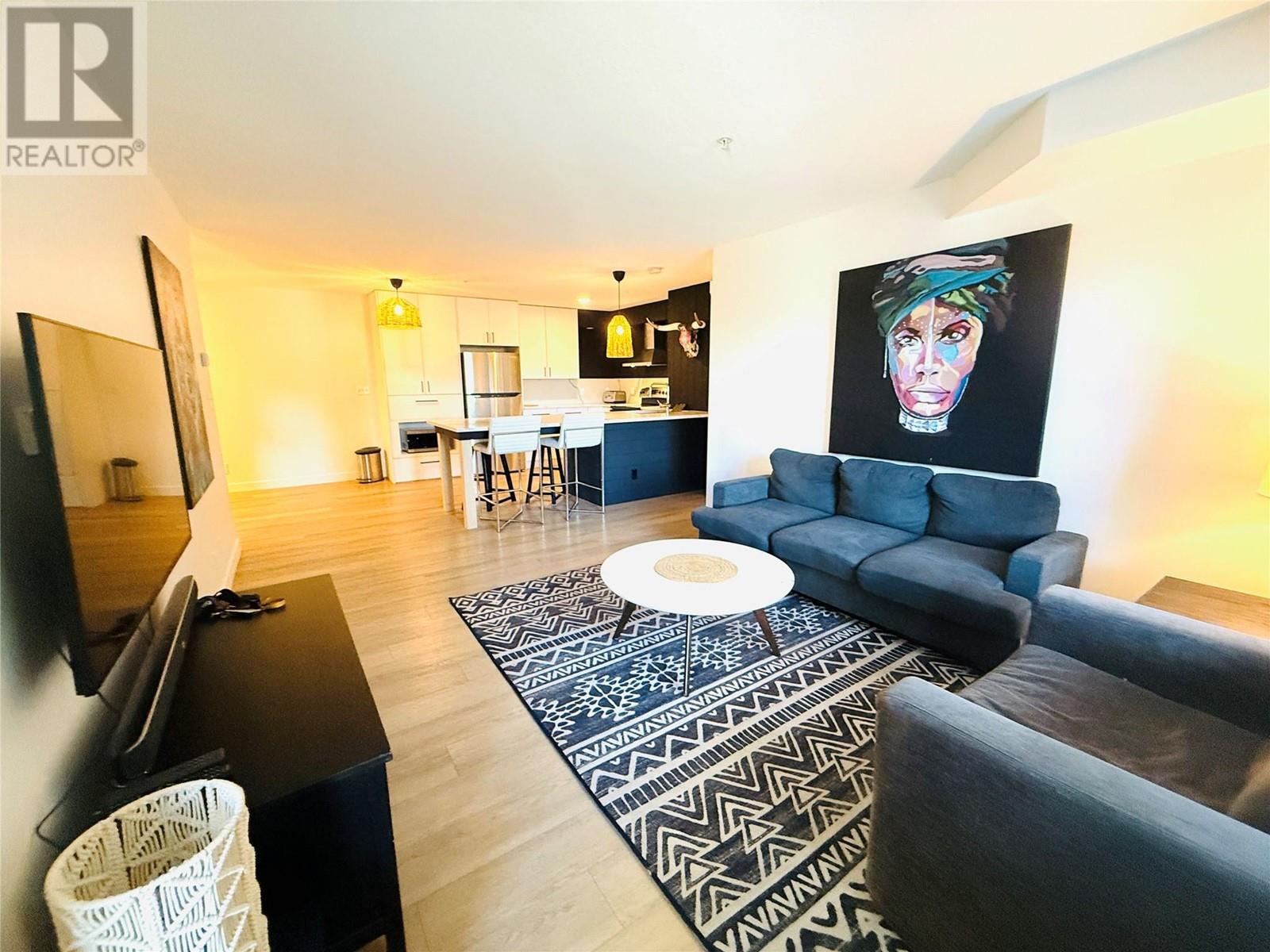 205 Third Avenue Unit# 2102, Invermere