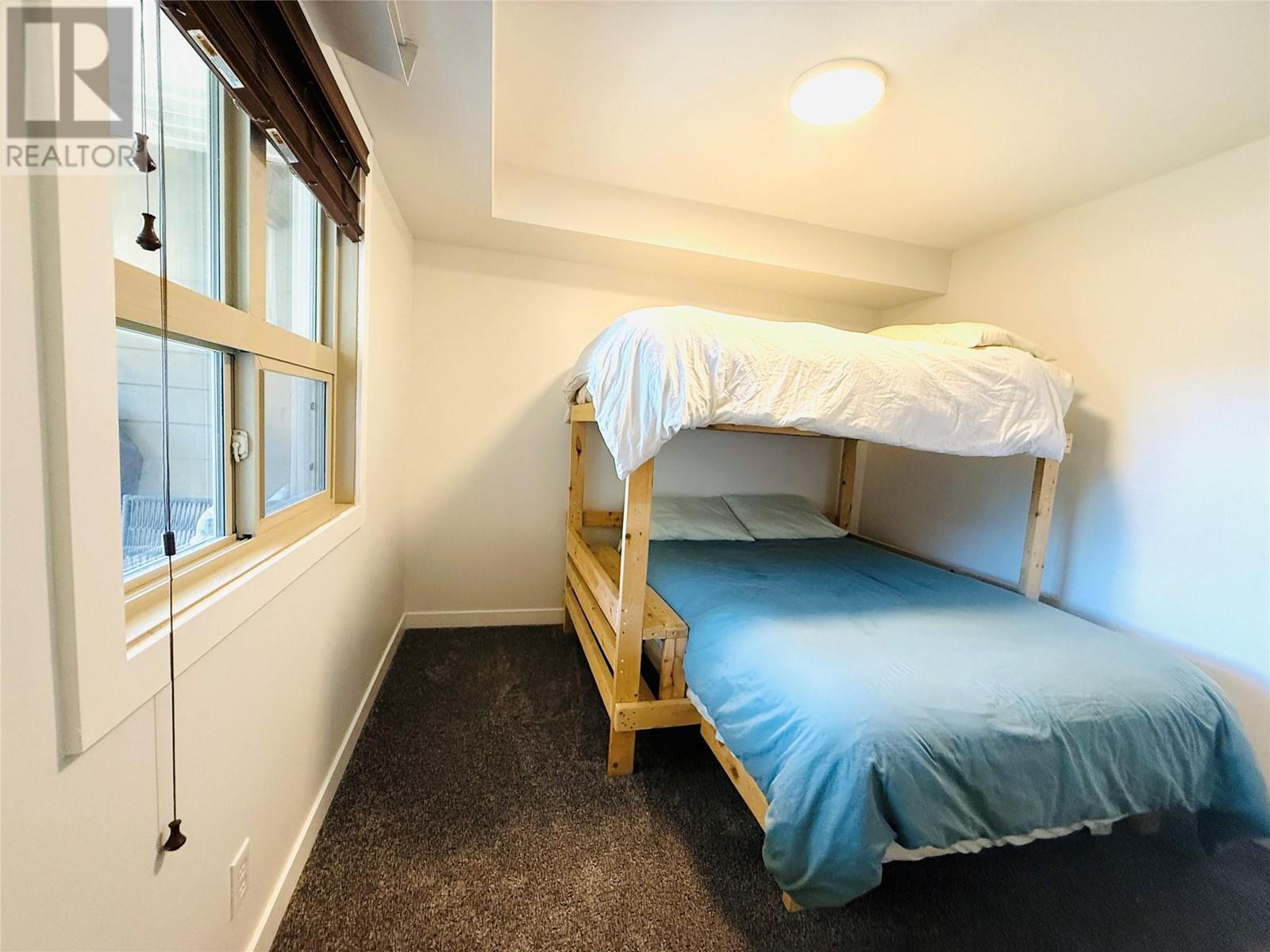 205 Third Avenue Unit# 2102, Invermere