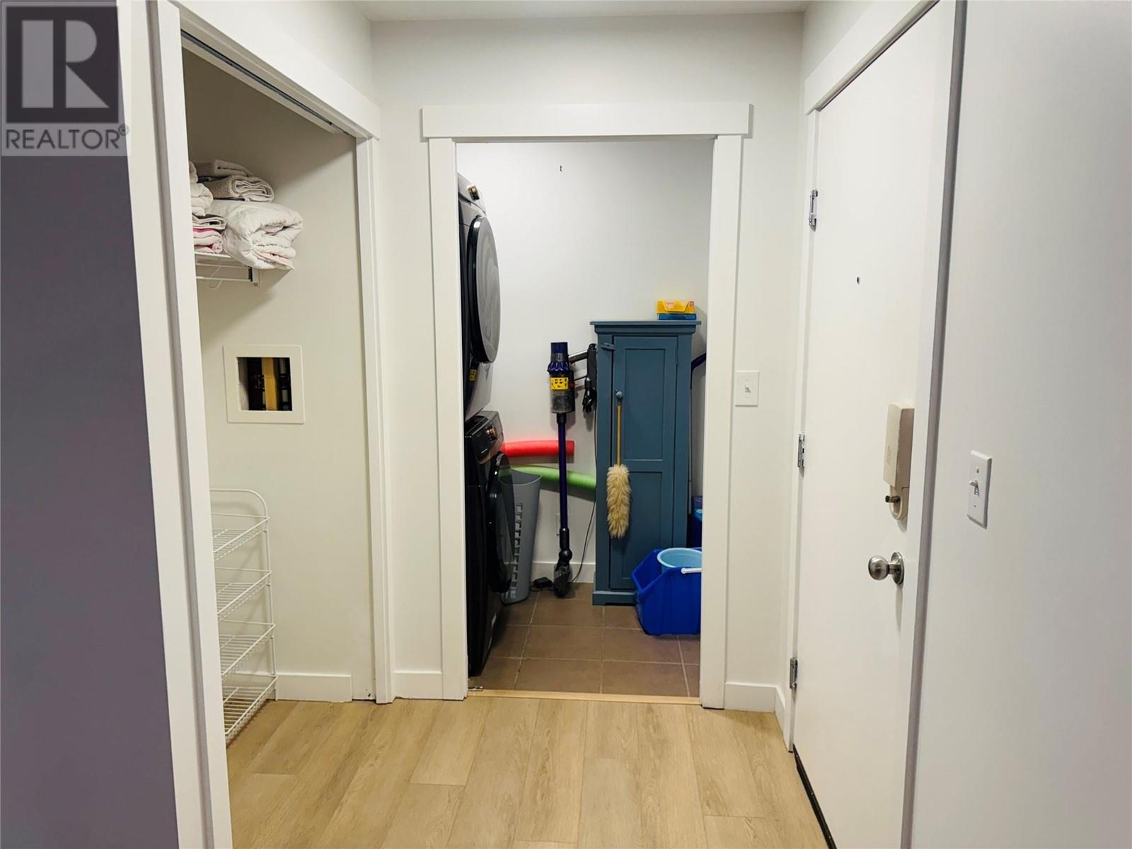 205 Third Avenue Unit# 2102, Invermere