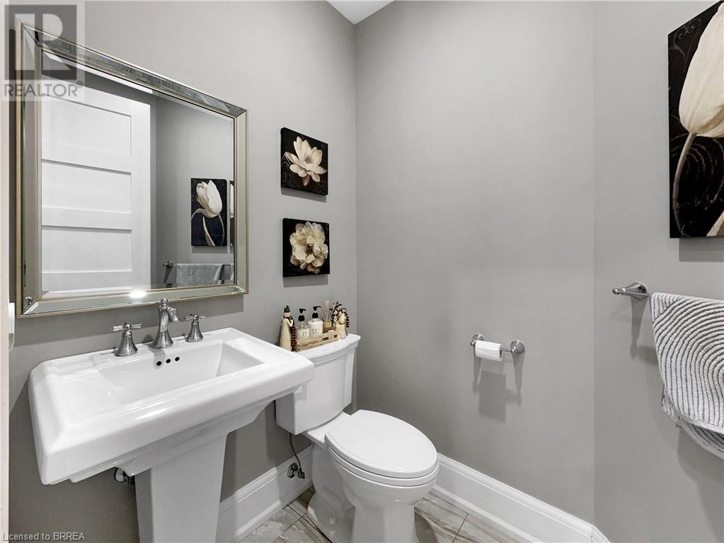 Photo 23 of 18 Harper Boulevard, Brantford ON