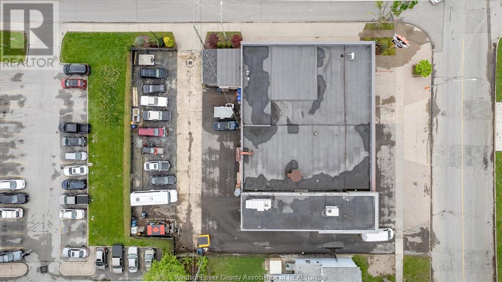 Photo 10 of 857 Howard Avenue, Windsor ON