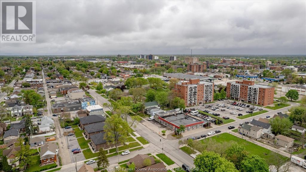 Photo 6 of 857 Howard Avenue, Windsor ON