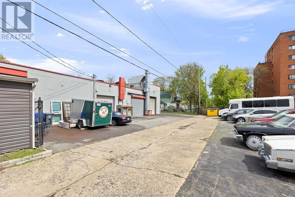 Photo 25 of 857 Howard Avenue, Windsor ON