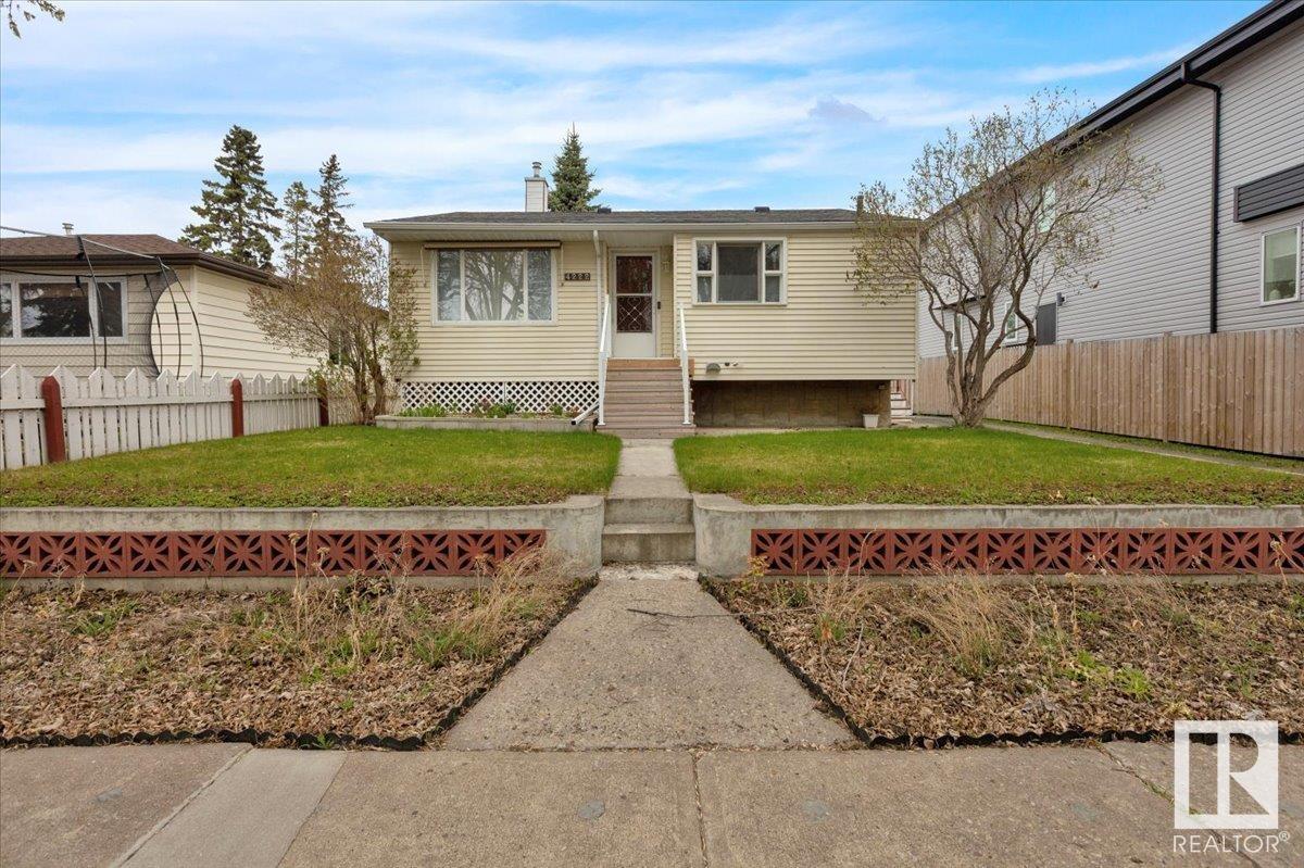 4222 113 AV NW, Edmonton