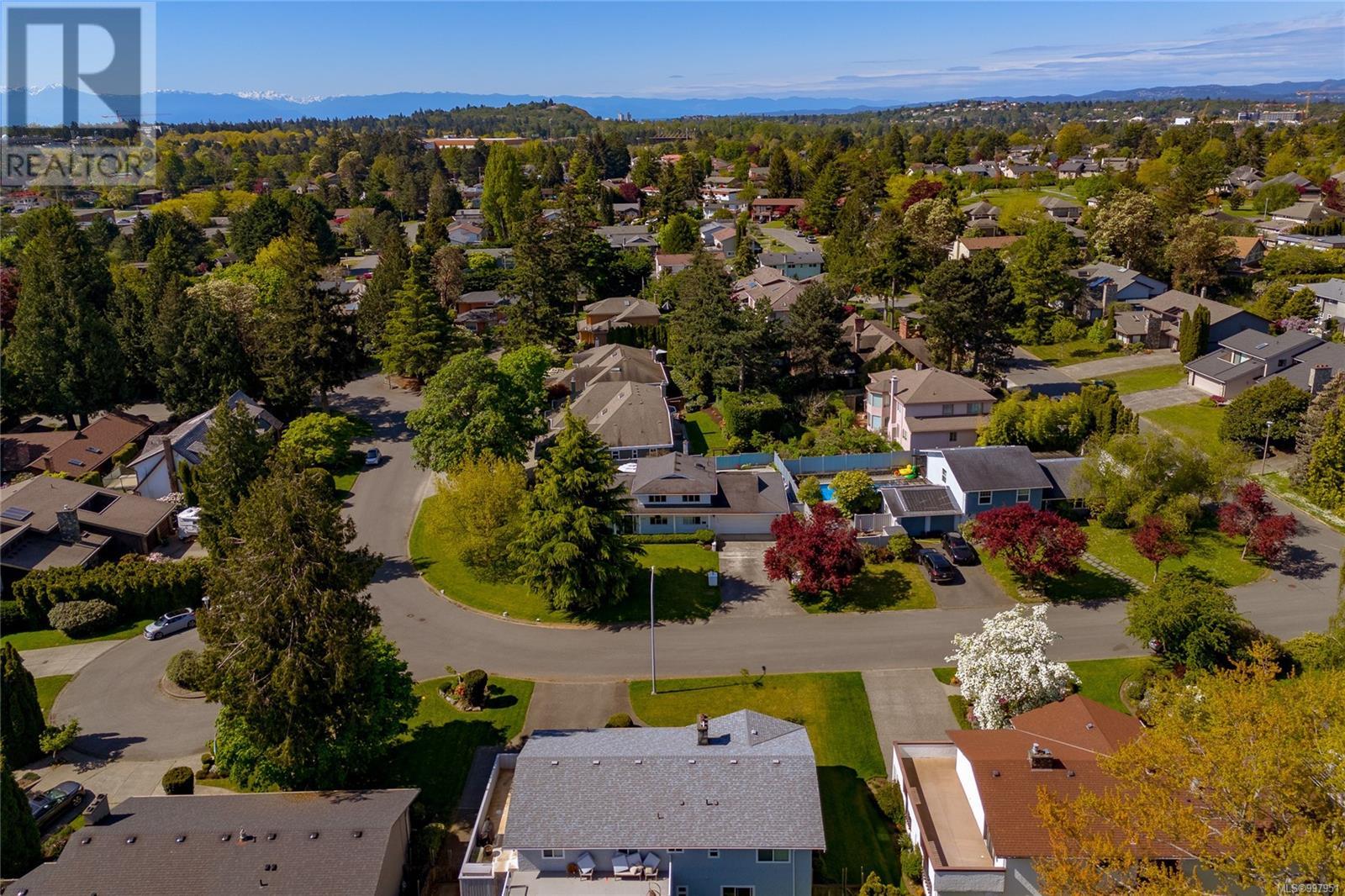 2295 GREENLANDS RD - Image 2