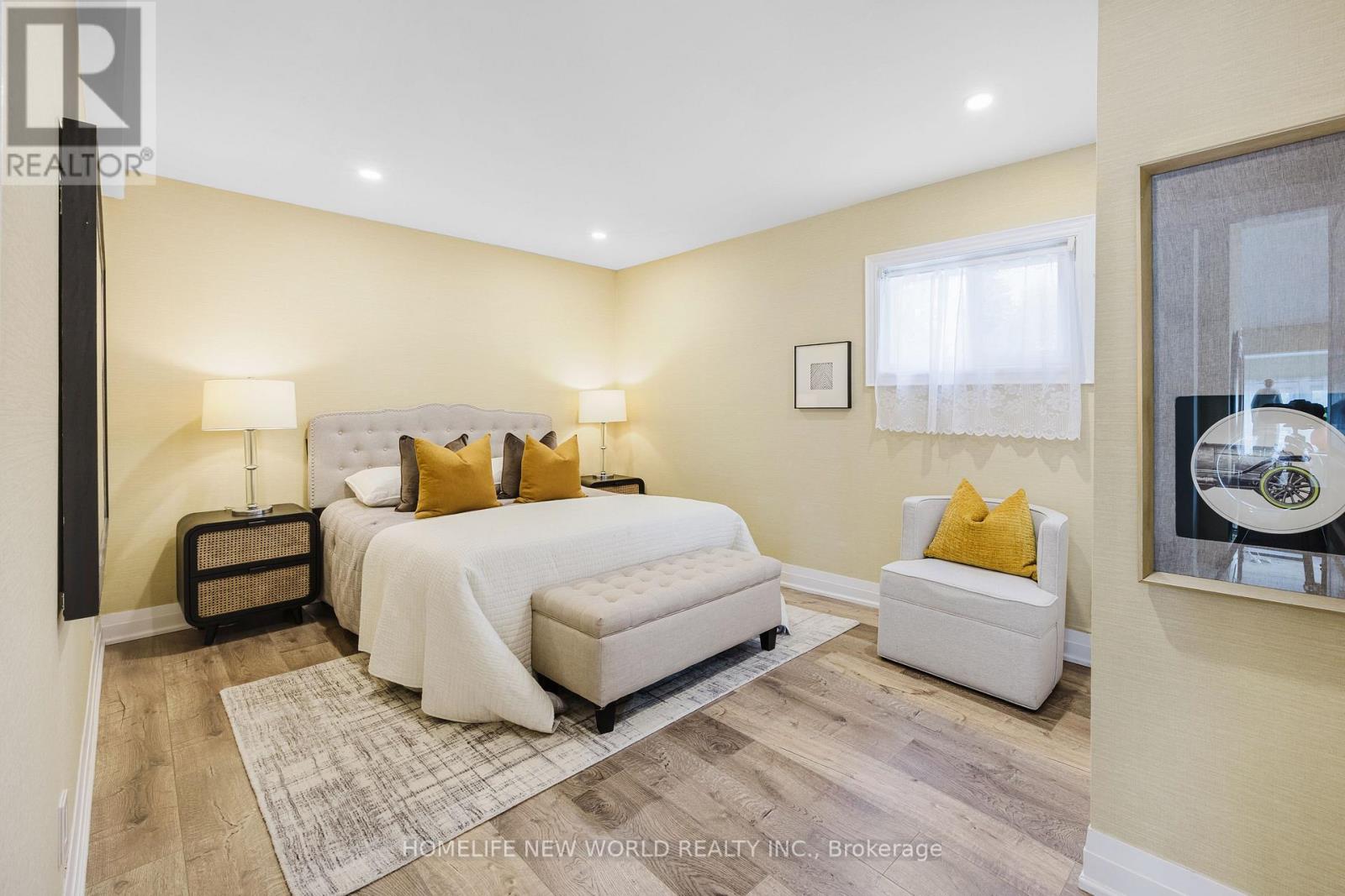 Photo 1 of 12 Mac Avenue, Georgina ON