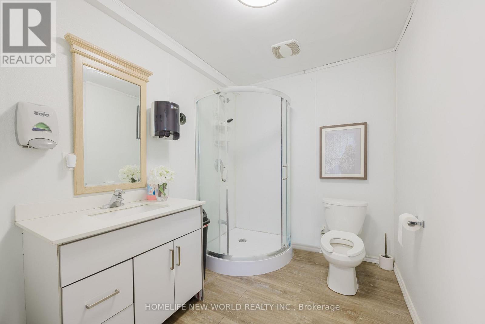Photo 11 of 12 Mac Avenue, Georgina ON