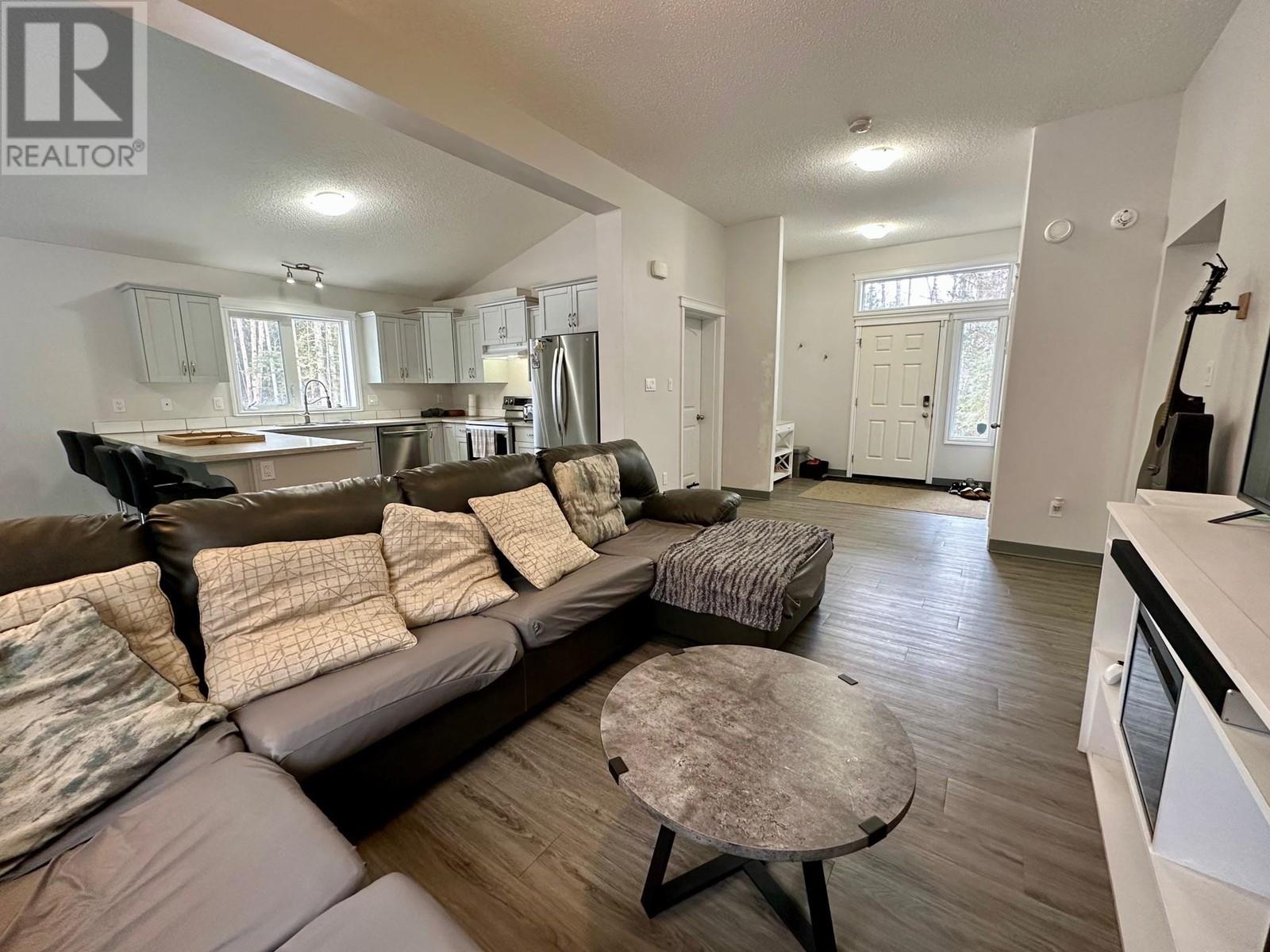 9 3000 DAHLIE ROAD, Smithers