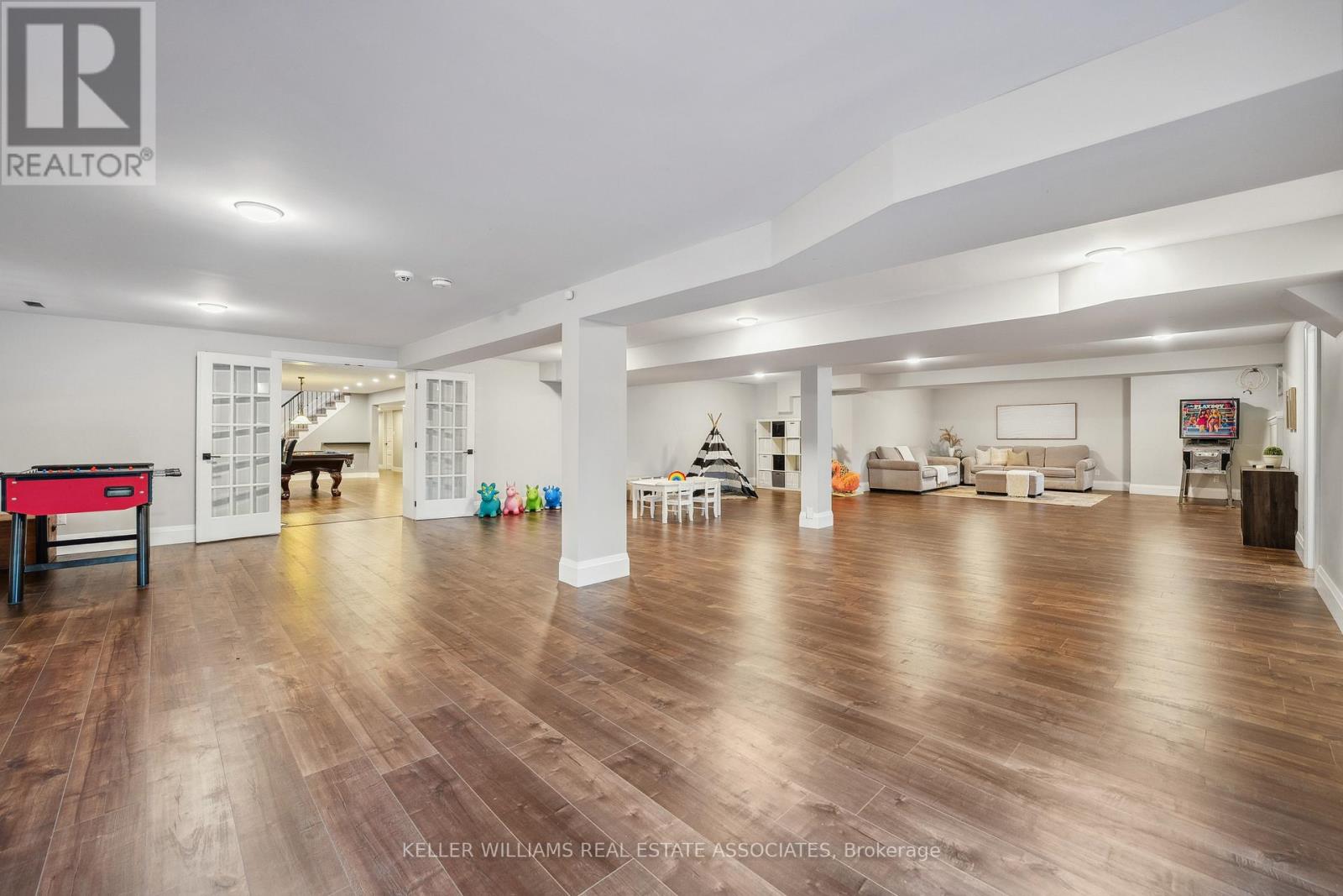 Photo 19 of 102 Concession 11 E, Hamilton ON