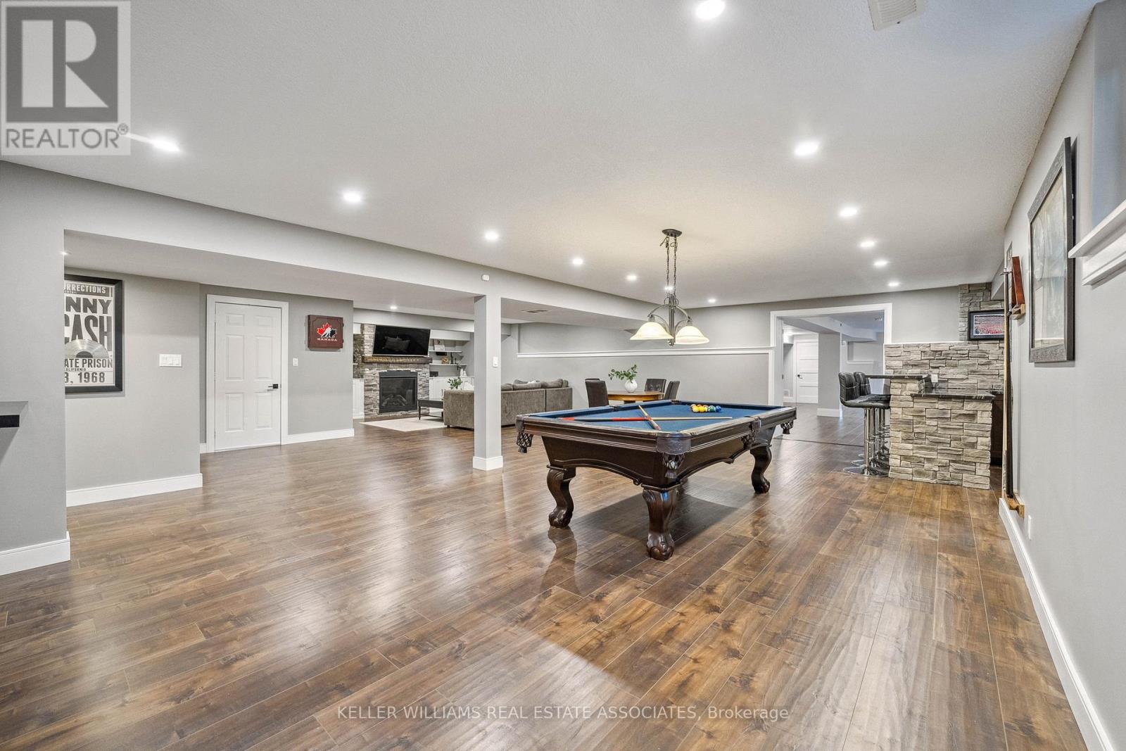 Photo 21 of 102 Concession 11 E, Hamilton ON