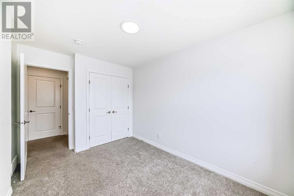Single Family House for Sale in  Ambleton Drive NW Moraine Calgary 