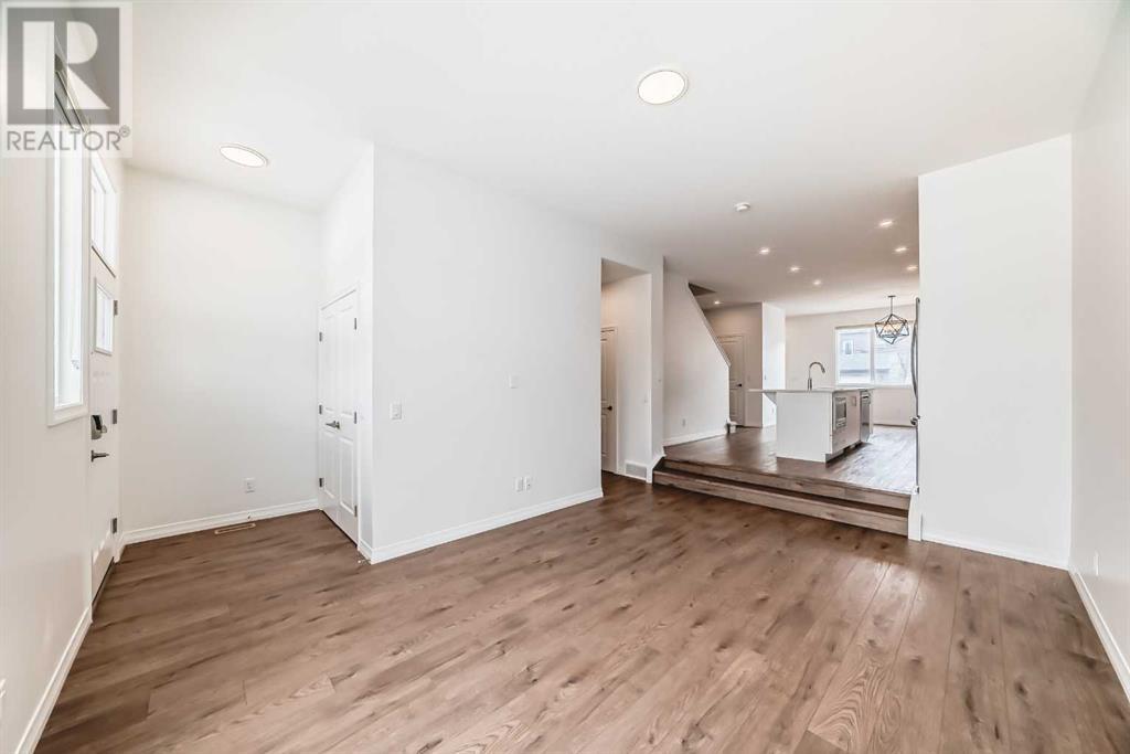 Single Family House for Sale in  Ambleton Drive NW Moraine Calgary 