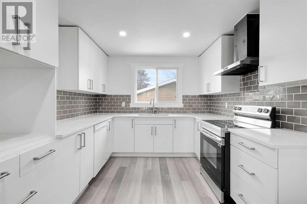 Single Family House Bungalow for Sale in  Dovercliffe Road SE Dover Calgary 