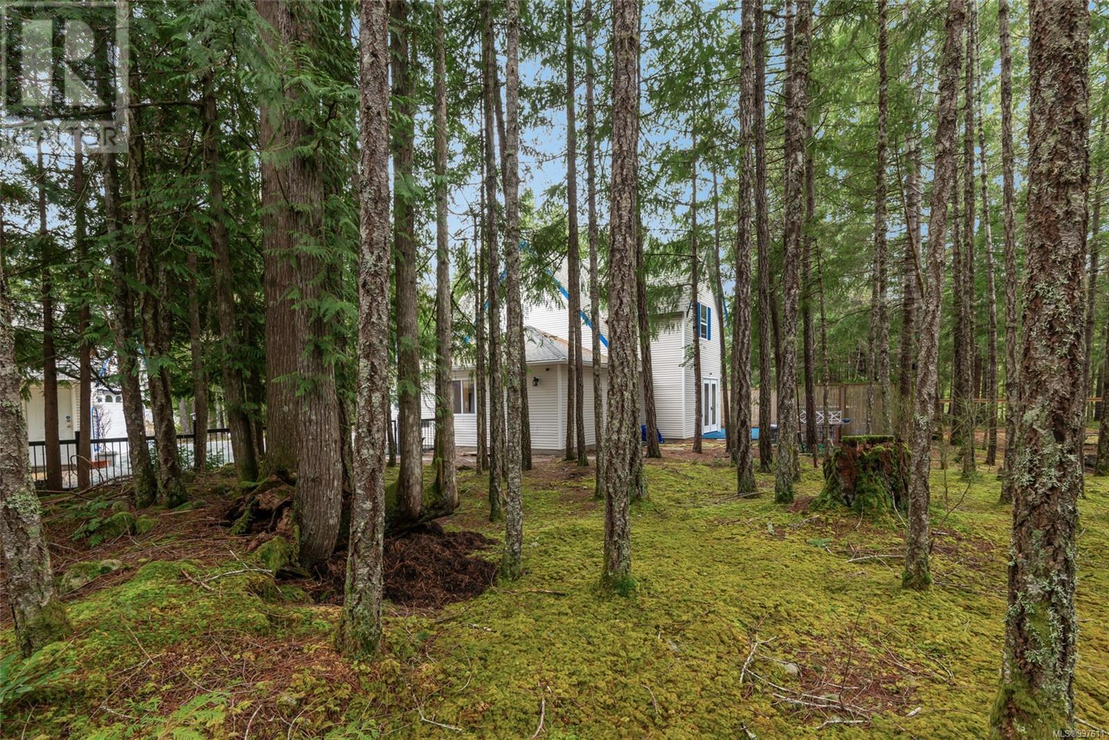 Photo 47 of 1335 Meadowood Way, Qualicum Beach BC