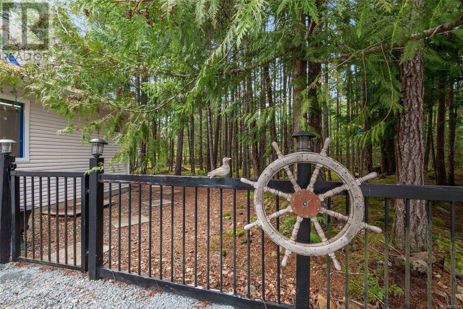 Photo 53 of 1335 Meadowood Way, Qualicum Beach BC