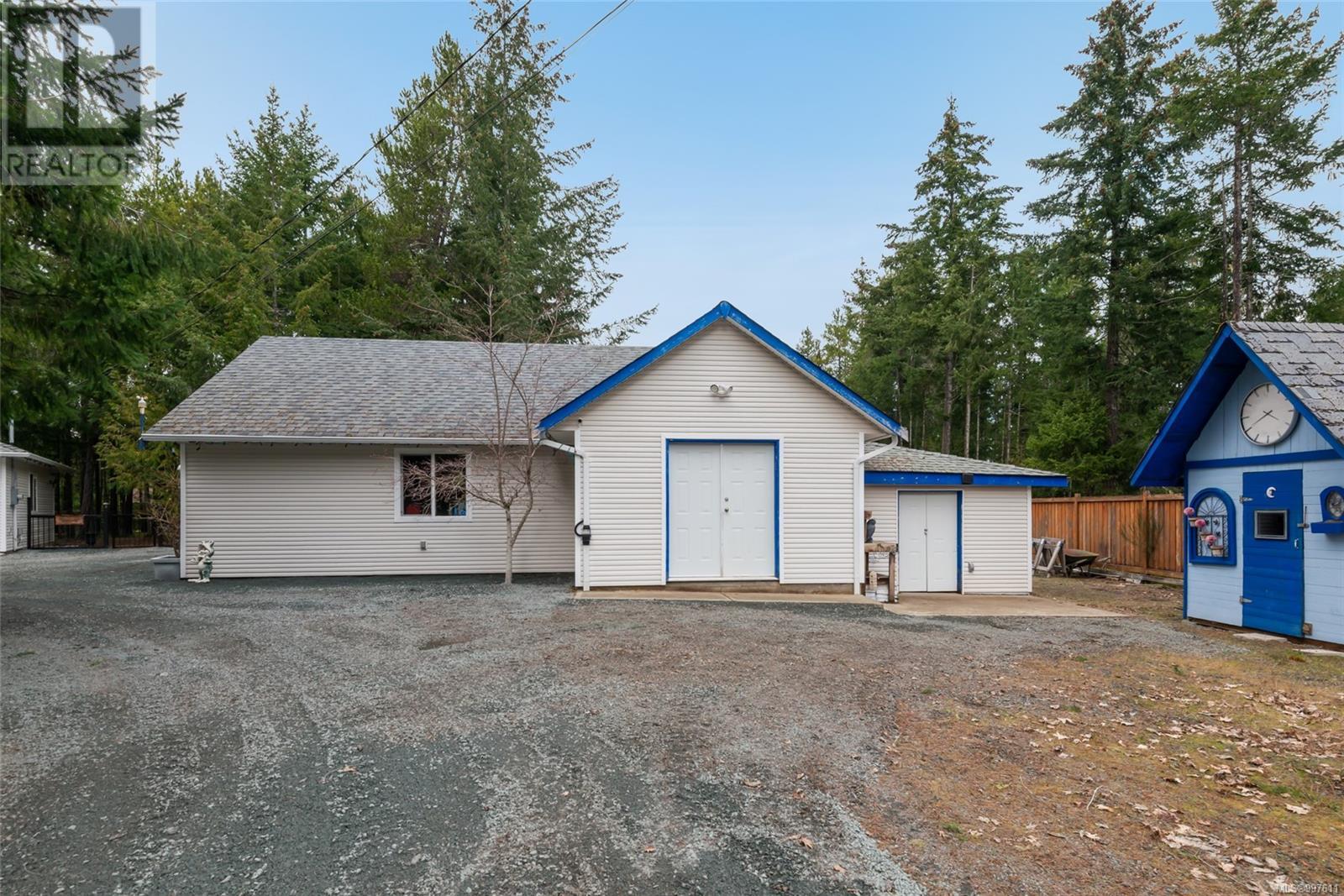 Photo 63 of 1335 Meadowood Way, Qualicum Beach BC