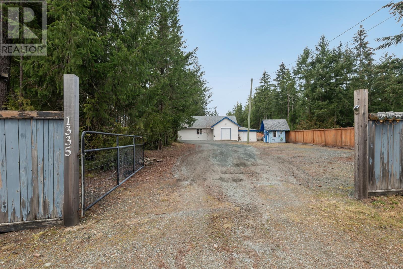 Photo 68 of 1335 Meadowood Way, Qualicum Beach BC