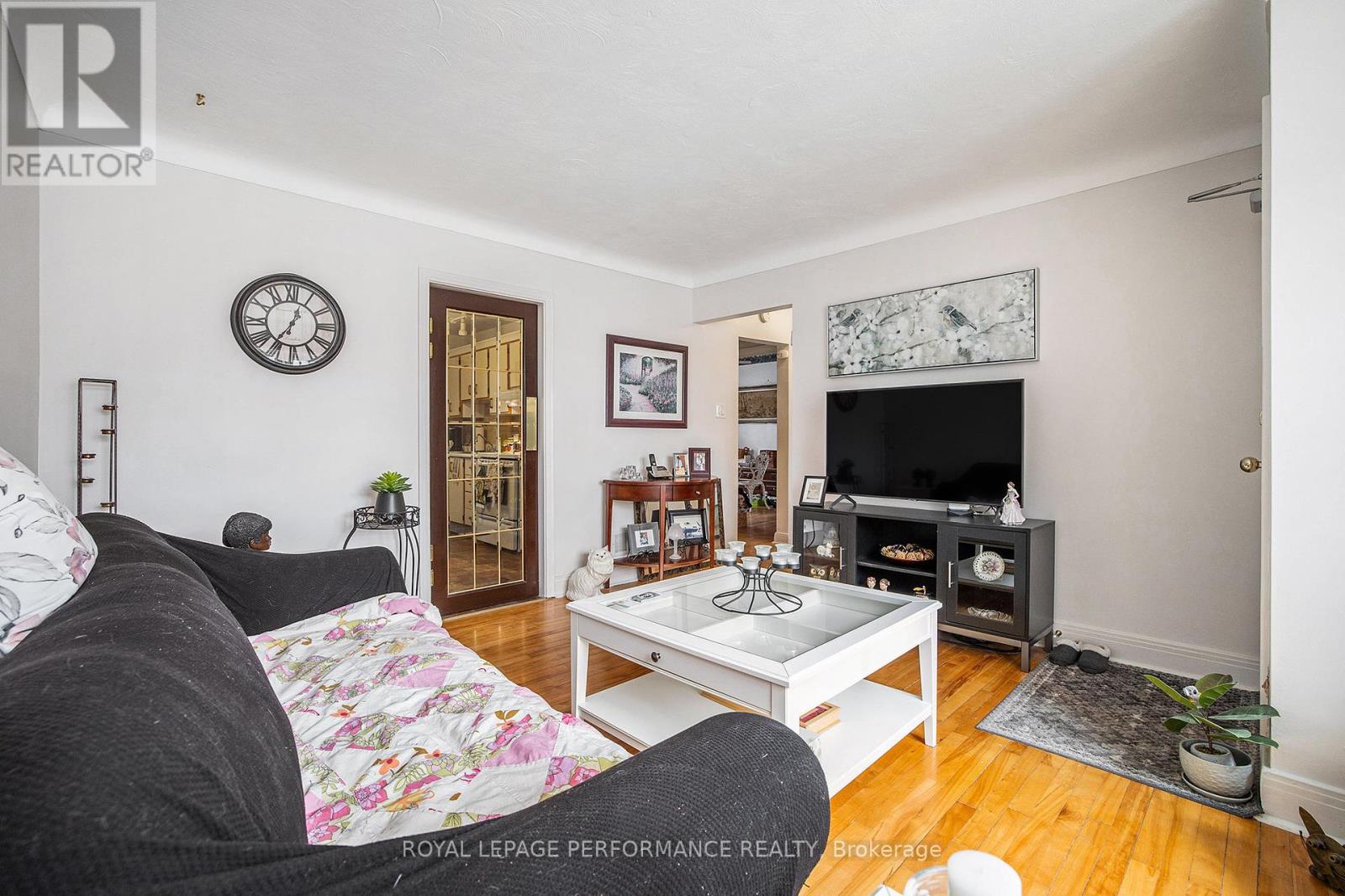 Photo 23 of 327 329 Shakespeare Street, Ottawa ON