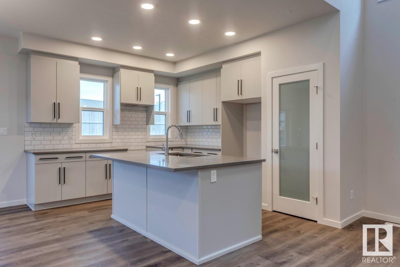 3 GAMBEL LO, Spruce Grove