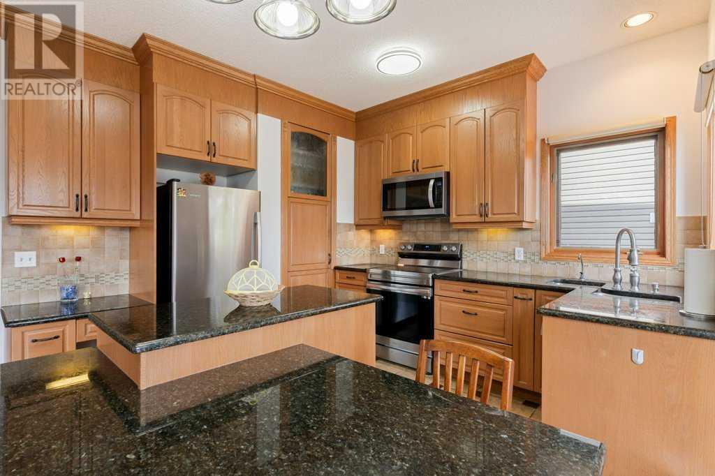 Single Family House for Sale in  Edgebrook Circle NW Edgemont Calgary 