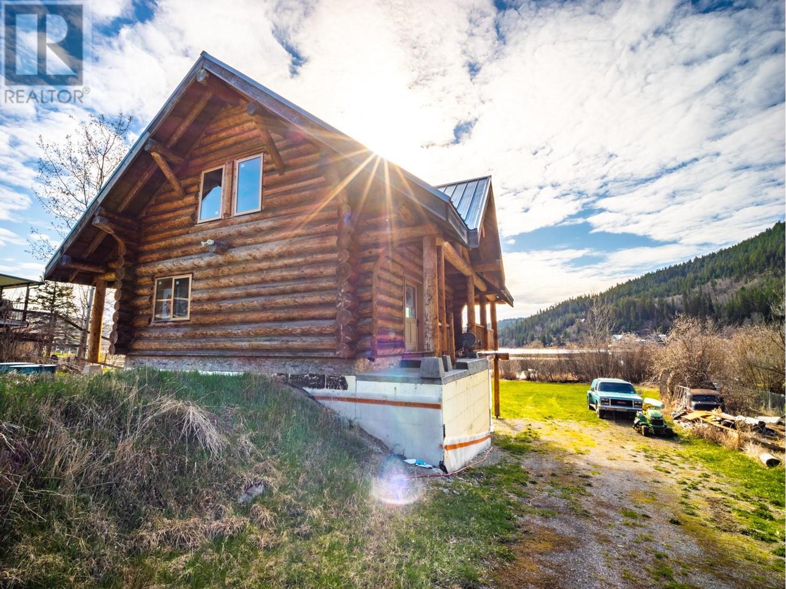 3028 MCCREIGHT Road, Kamloops