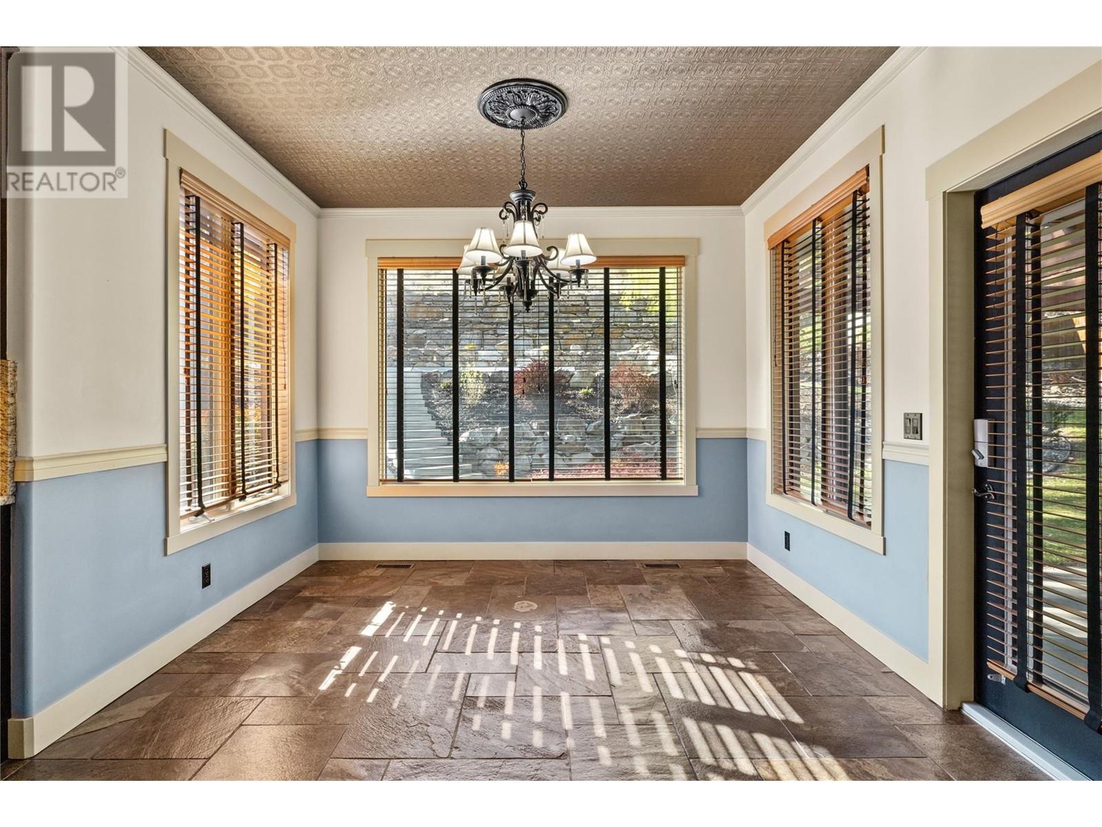 5407 Hedeman Court, Kelowna