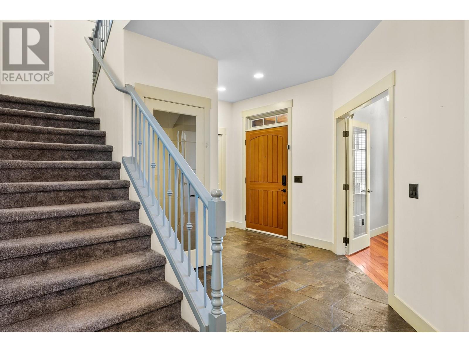 5407 Hedeman Court, Kelowna