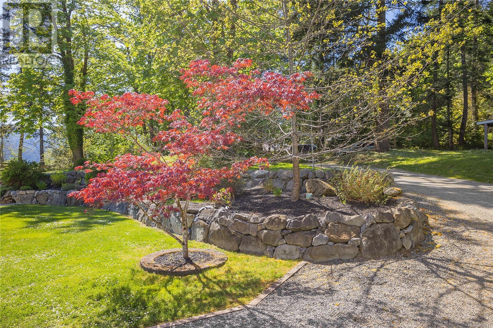 4299 Entrance Ave, Ladysmith