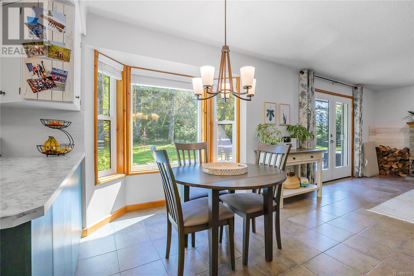 Photo 20 of 4299 Entrance Ave, Ladysmith BC