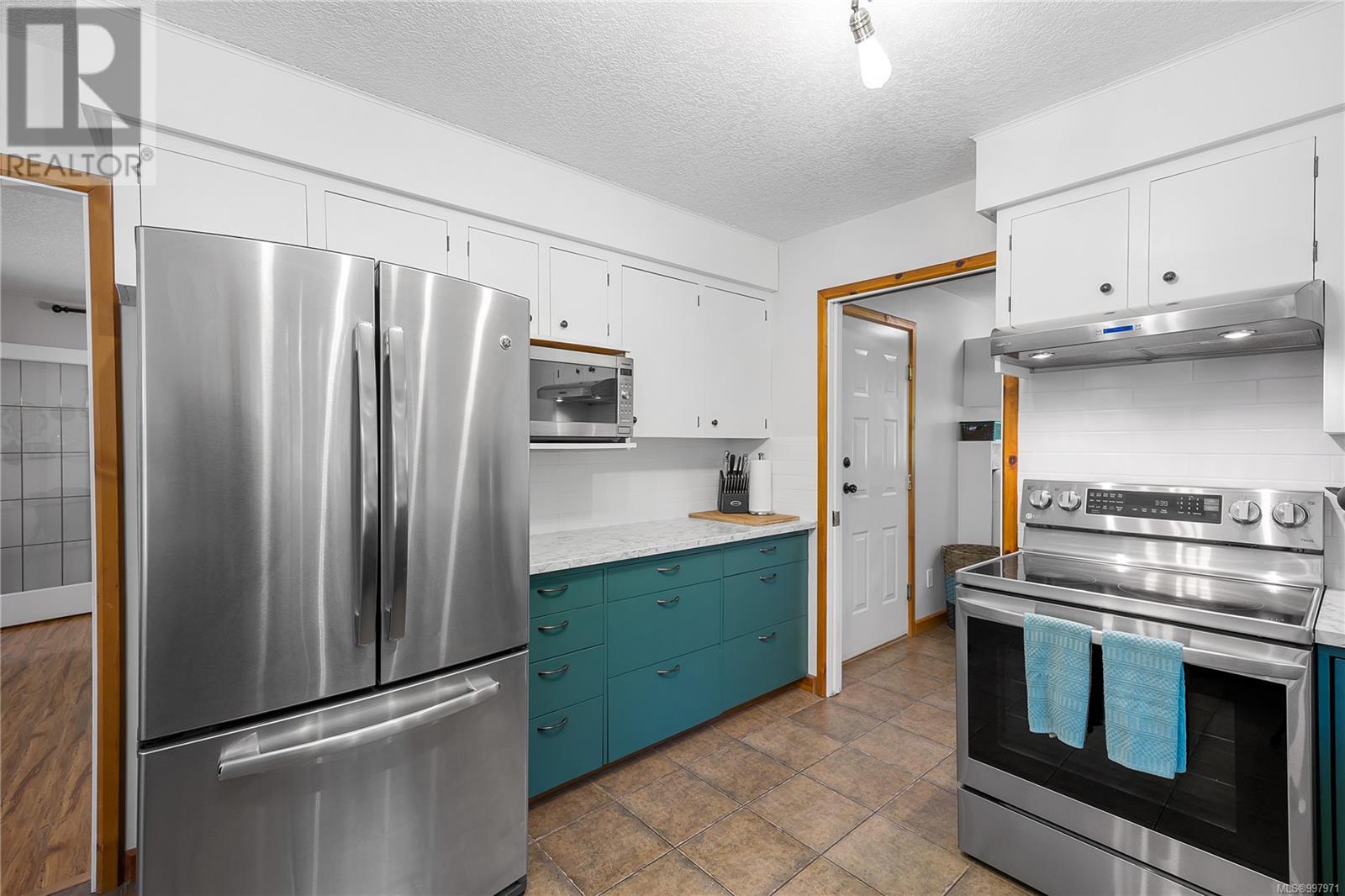 Photo 25 of 4299 Entrance Ave, Ladysmith BC