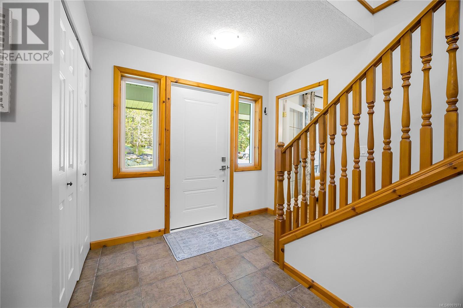 Photo 34 of 4299 Entrance Ave, Ladysmith BC