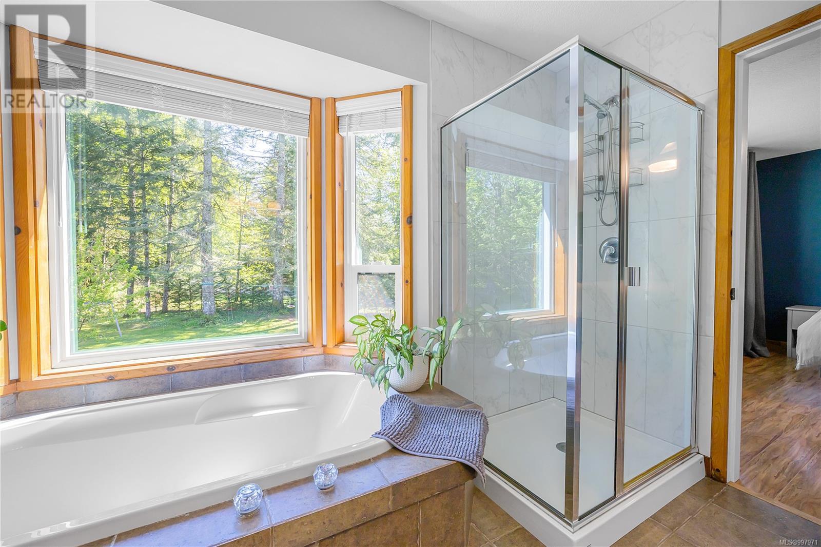 Photo 60 of 4299 Entrance Ave, Ladysmith BC