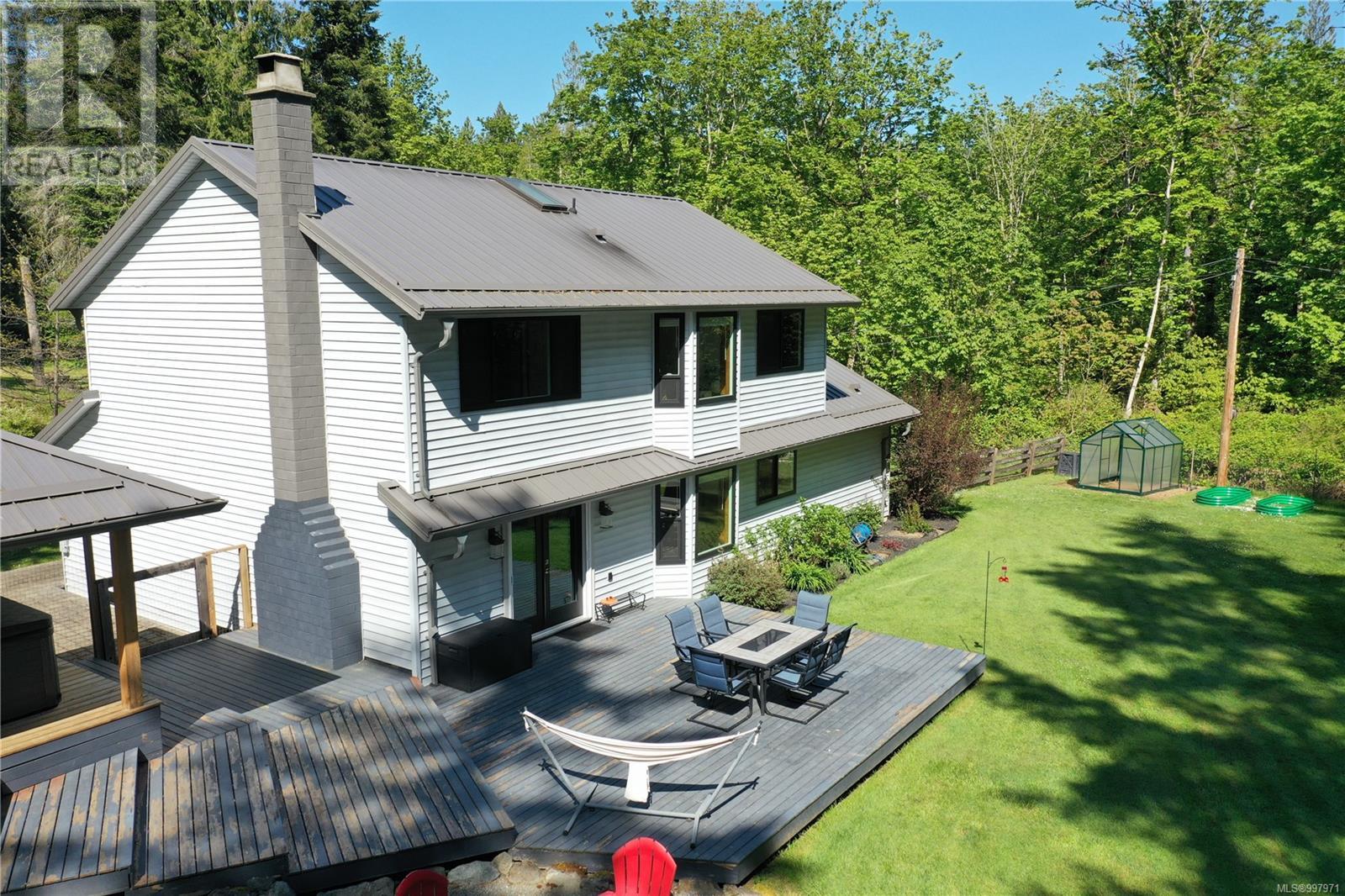 Photo 9 of 4299 Entrance Ave, Ladysmith BC