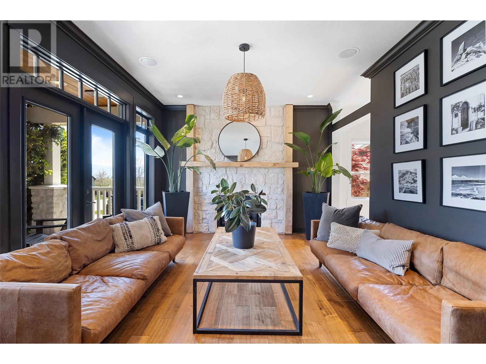  1185 Peak Point Drive, West Kelowna
