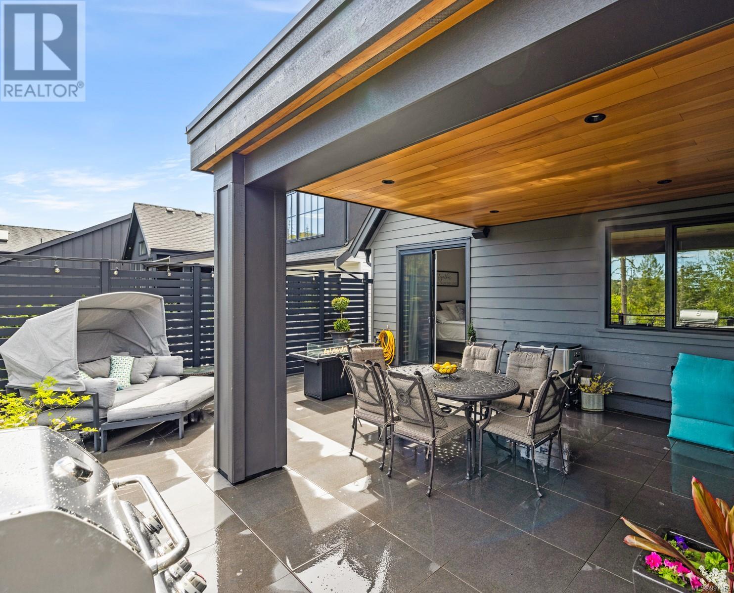 2046 Pinehurst Terr, Langford
