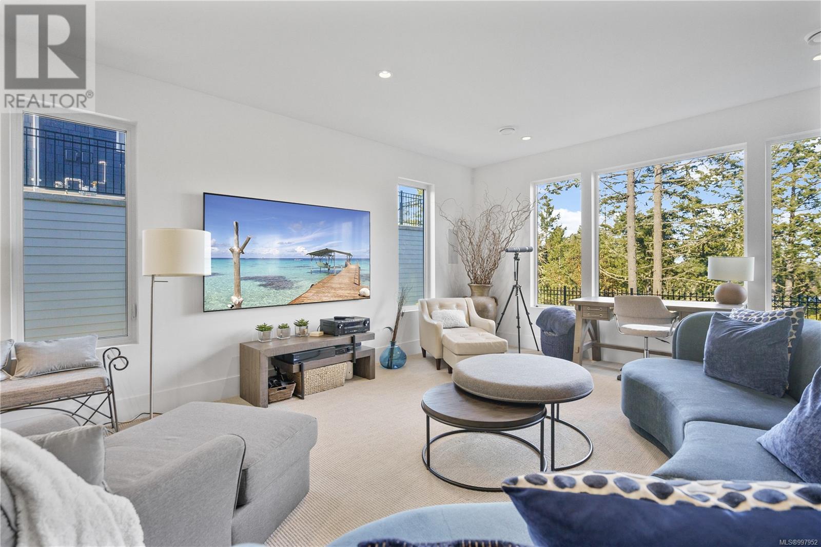 2046 Pinehurst Terr, Langford