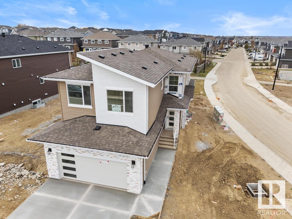 3176 Magpie Way NW, Edmonton