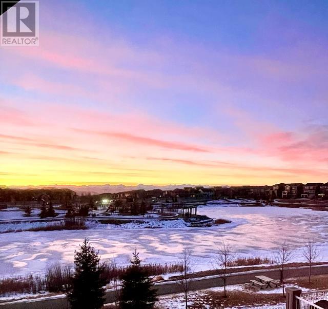 53 Sundown Grove, Cochrane, Alberta
