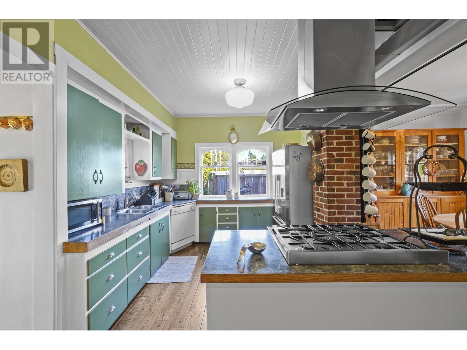25183 DEWDNEY TRUNK ROAD, Maple Ridge